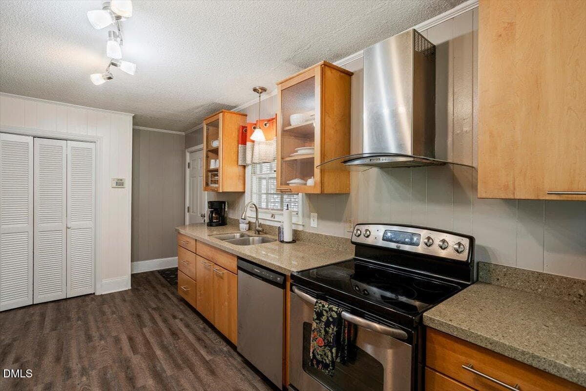 18-2402 Shenandoah Ave [2932206]_18 - 2402 Shenandoah Avenue, Durham, NC 27704, Durham