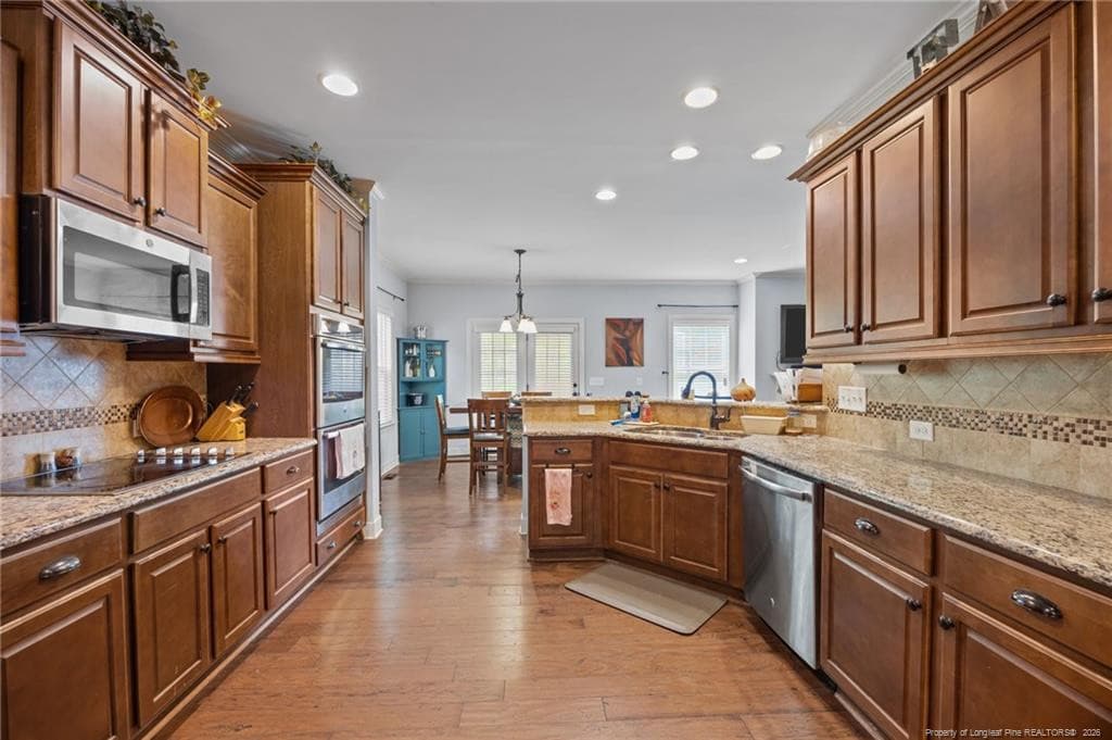 Gourmet Kitchen - 68 Heatherspring Way, Spring Lake, NC 28390
