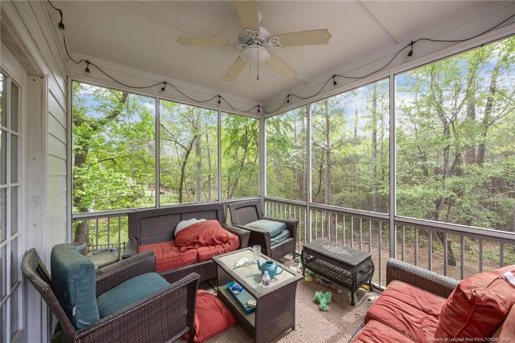 Screened in porch - 68 Heatherspring Way, Spring Lake, NC 28390