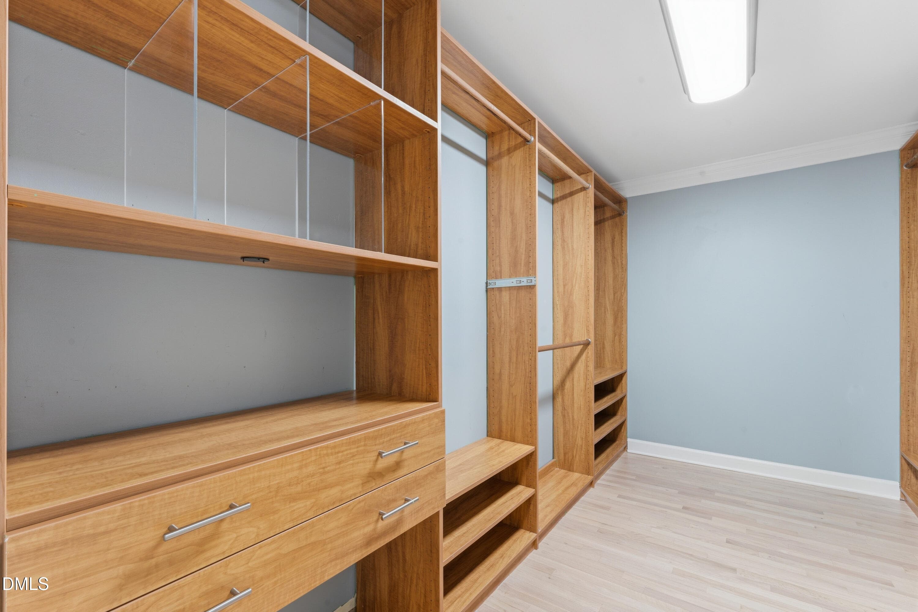 WIC owners suite - 3822 Hope Valley Road, Durham, NC 27707, Durham