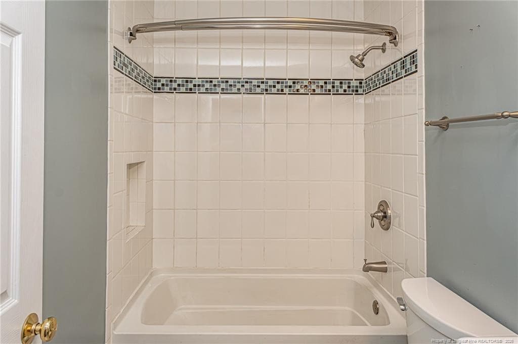 Photo 33 - 6856 Uppingham Road, Fayetteville, NC 28306, Fayetteville