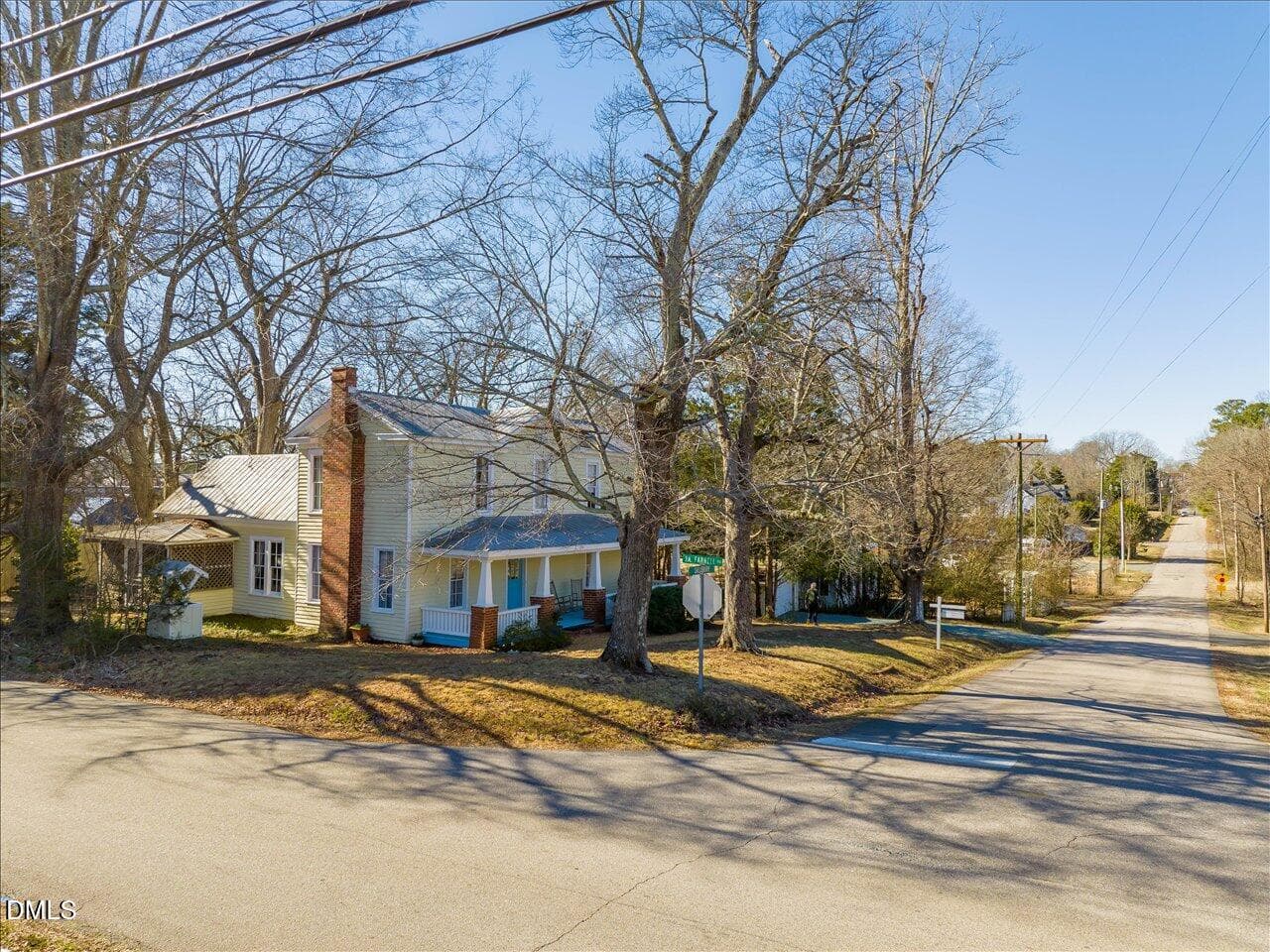 092-Salisbury Street - to Downtown - 298 E Salisbury Street, Pittsboro, NC 27312, Pittsboro