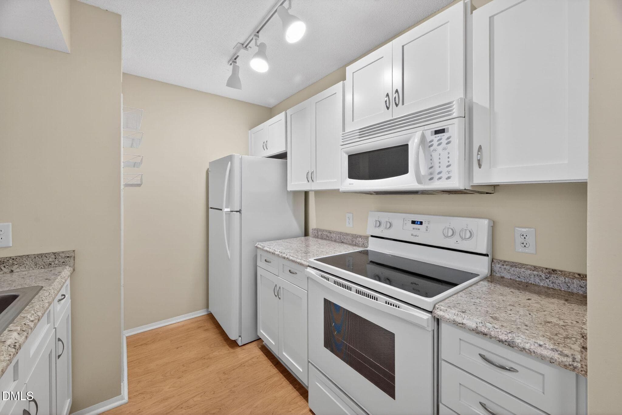 Kitchen - 3704 Chimney Ridge Place Apt 207, Durham, NC 27713, Durham