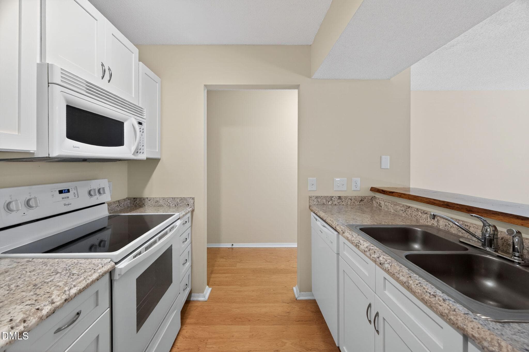 Kitchen - 3704 Chimney Ridge Place Apt 207, Durham, NC 27713, Durham