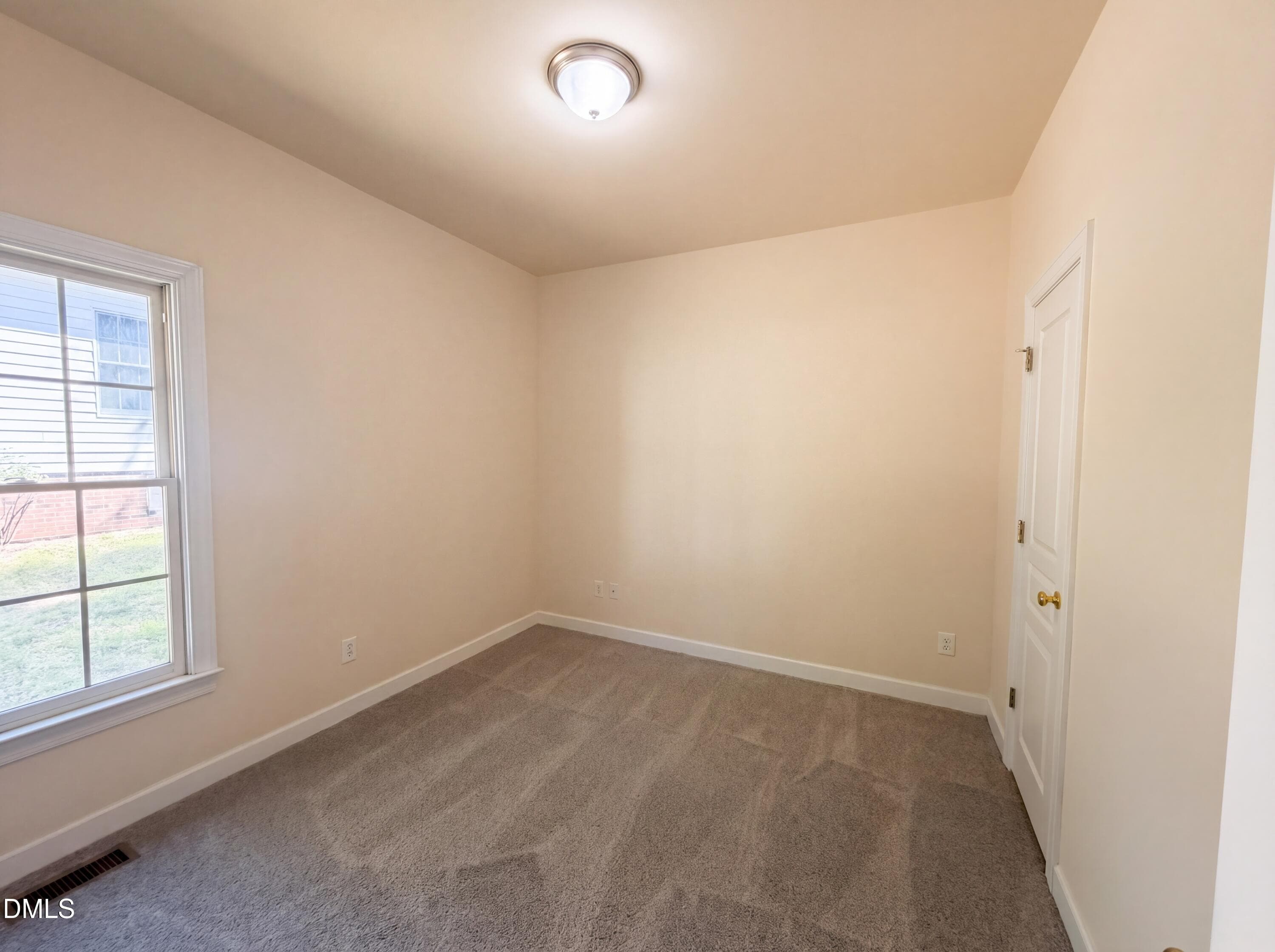 listing_12 - 6128 Remington Lake Drive, Raleigh, NC 27616, Raleigh