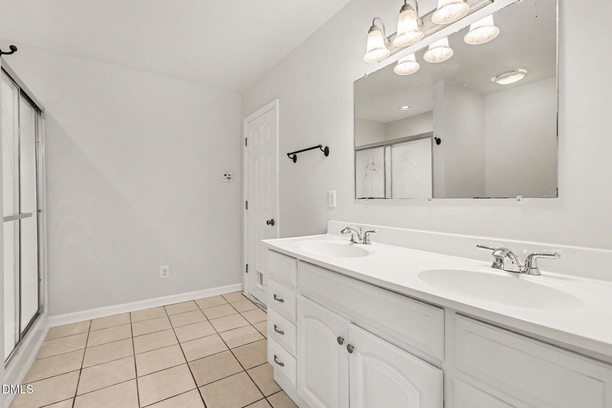 Owner's Suite - 1782 Chicora Road, Dunn, NC 28334