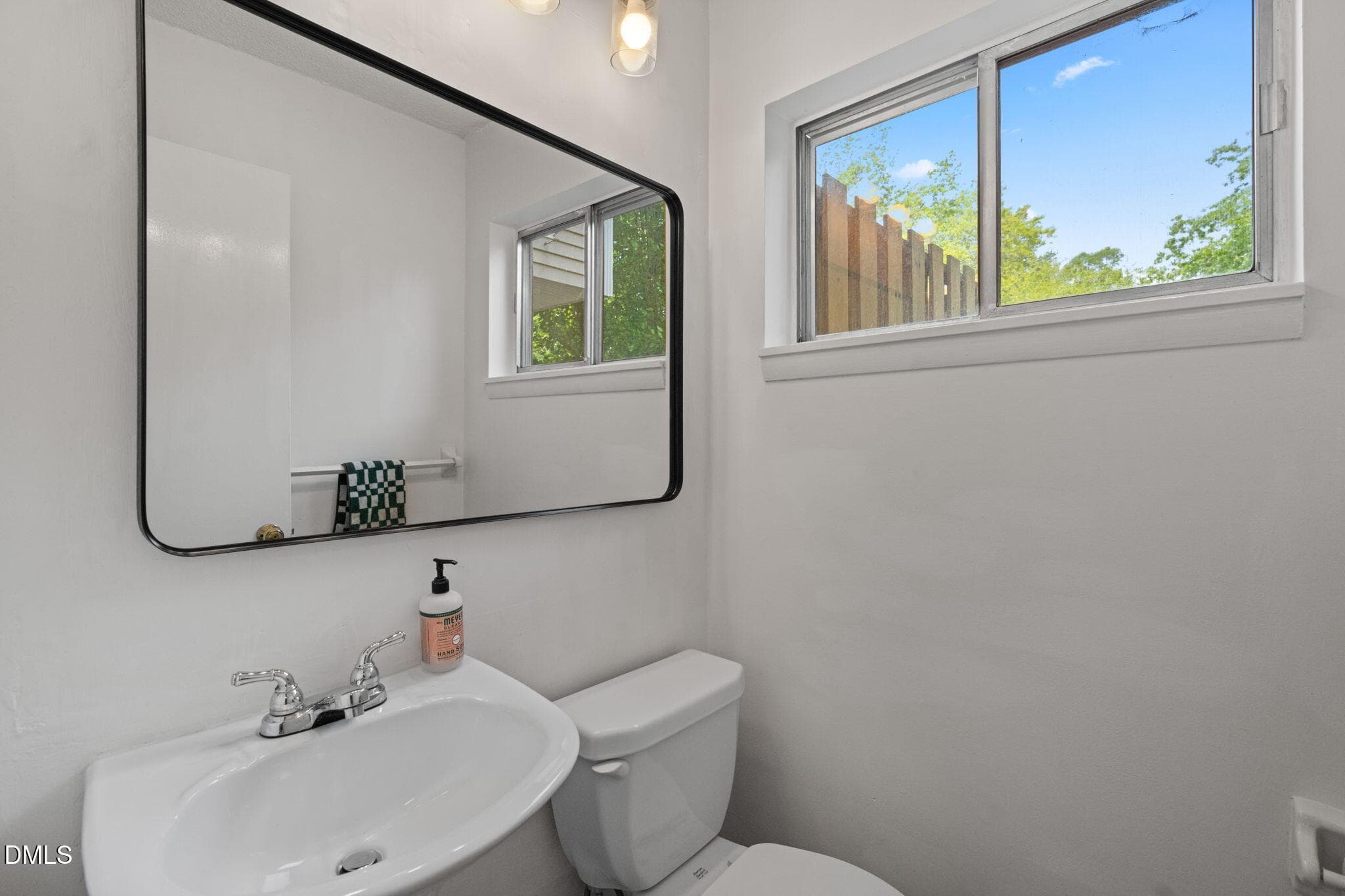 20-web-or-mls-untitled-6 - 220 Elizabeth Street Apt E7, Chapel Hill, NC 27514, Chapel Hill