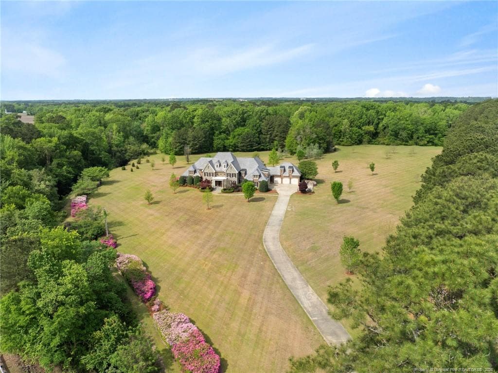 Photo 2 - 1181 Middle Road, Fayetteville, NC 28312, Fayetteville