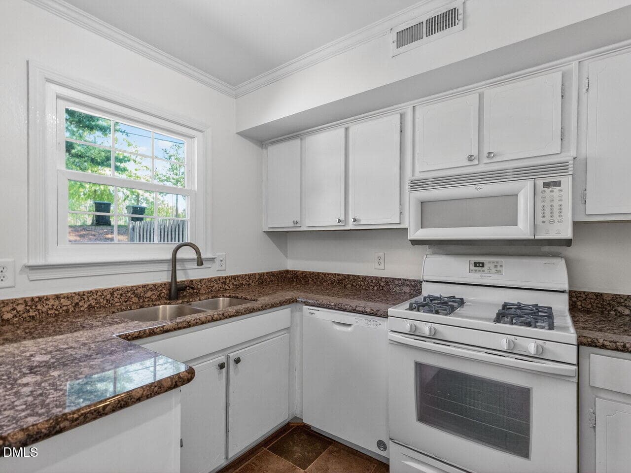 009-1280x960-kitchen - 3749 Jamestown Circle, Raleigh, NC 27609, Raleigh