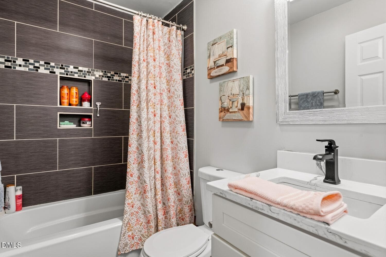 9 Hall Bathroom - 3200 Seven Springs Road, Hillsborough, NC 27278, Hillsborough