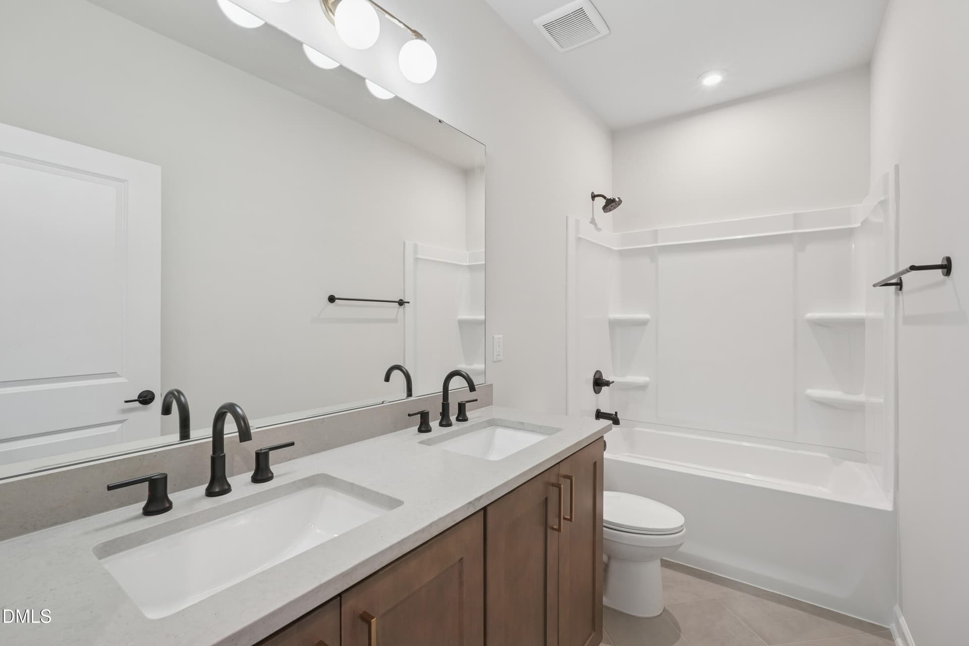 Summit at Homestead 2_Bathroom 1_1.13.26 - 256 Oak Summit Place, Chapel Hill, NC 27516
