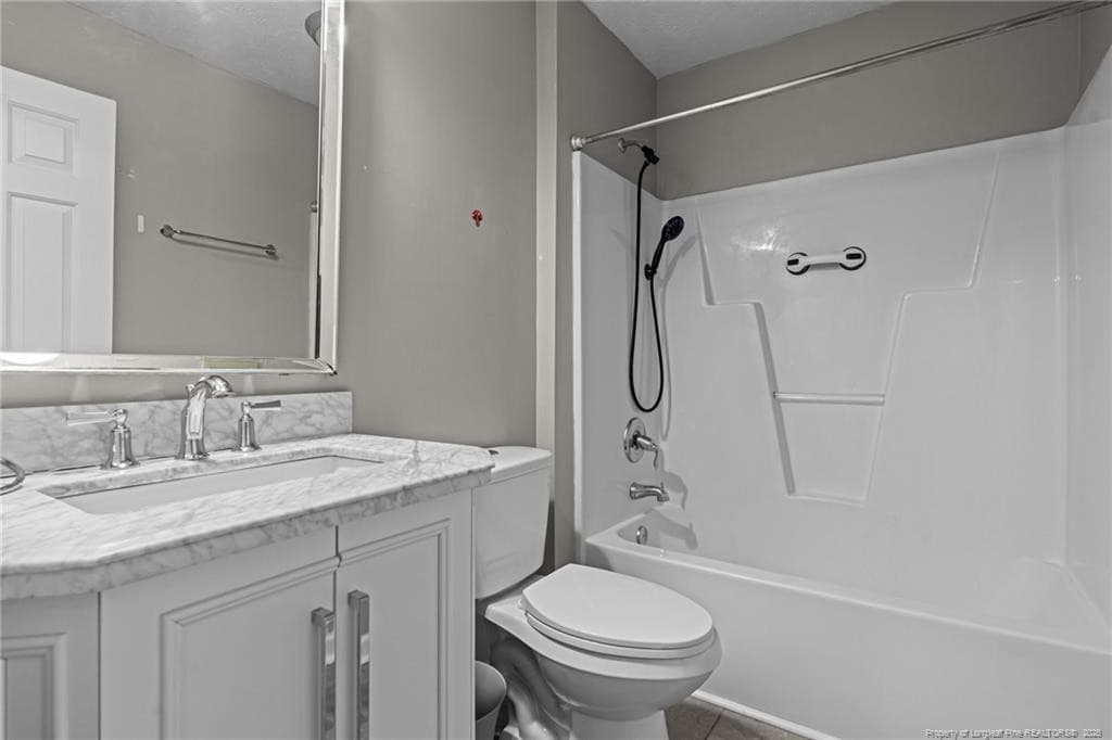 Hall Bath - 48 Arlington Drive, Cameron, NC 28326