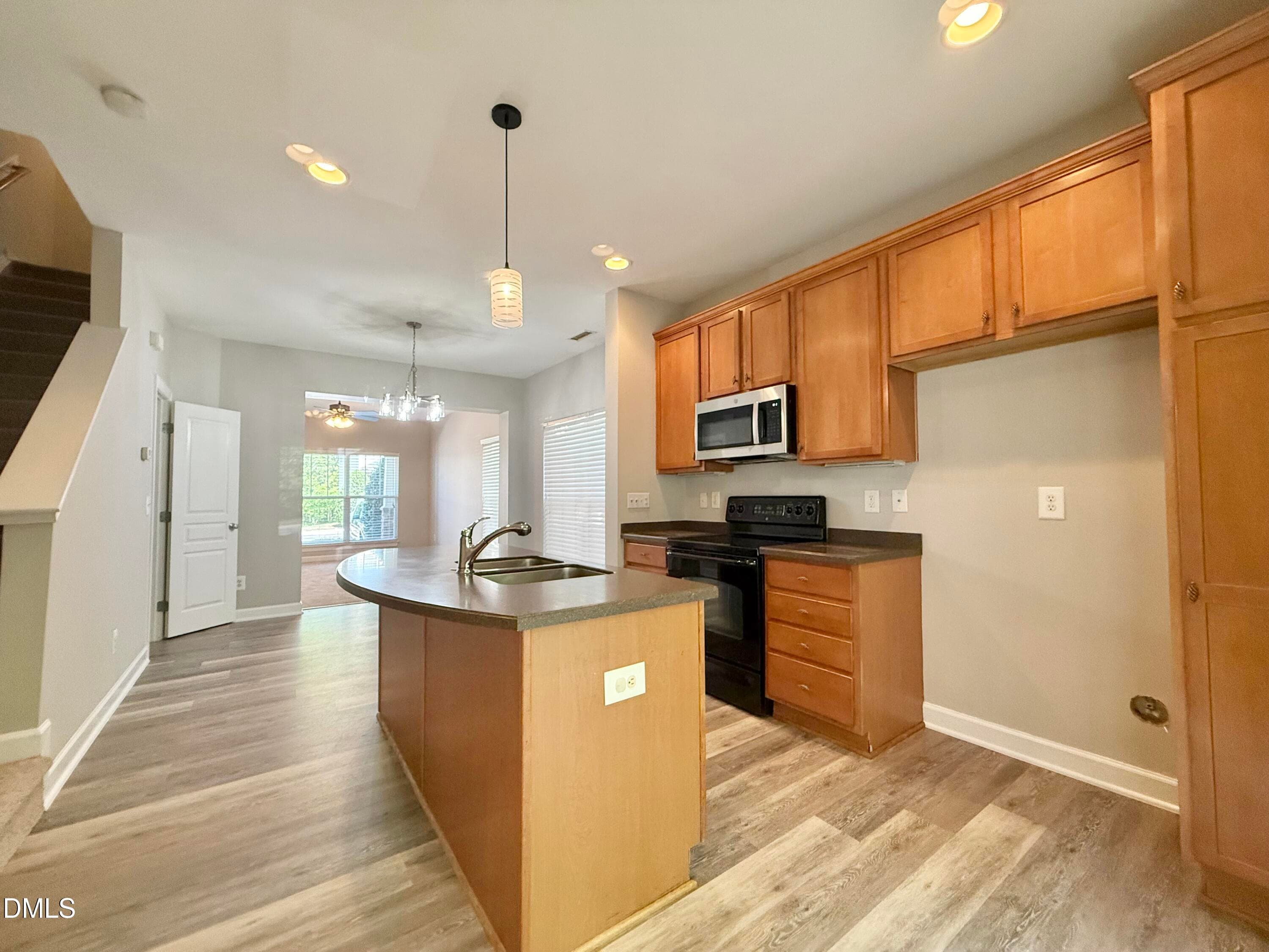 8815 Orchard Grove Kitchen 2 - 8815 Orchard Grove Way, Raleigh, NC 27612, Raleigh