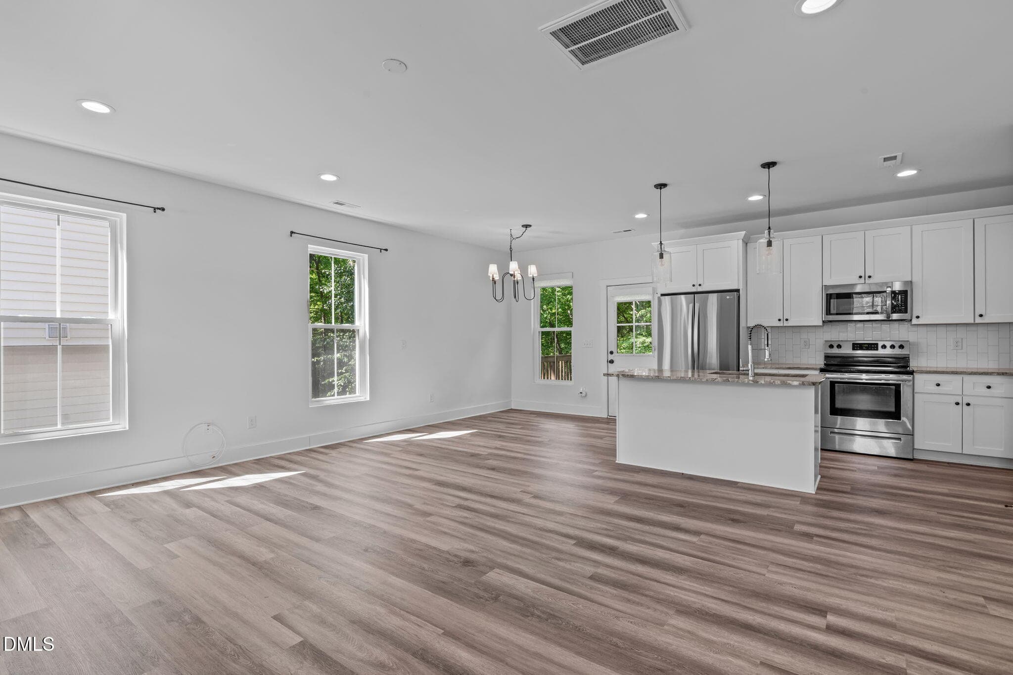 Family Room - 2801b Cannada Avenue, Durham, NC 27704, Durham