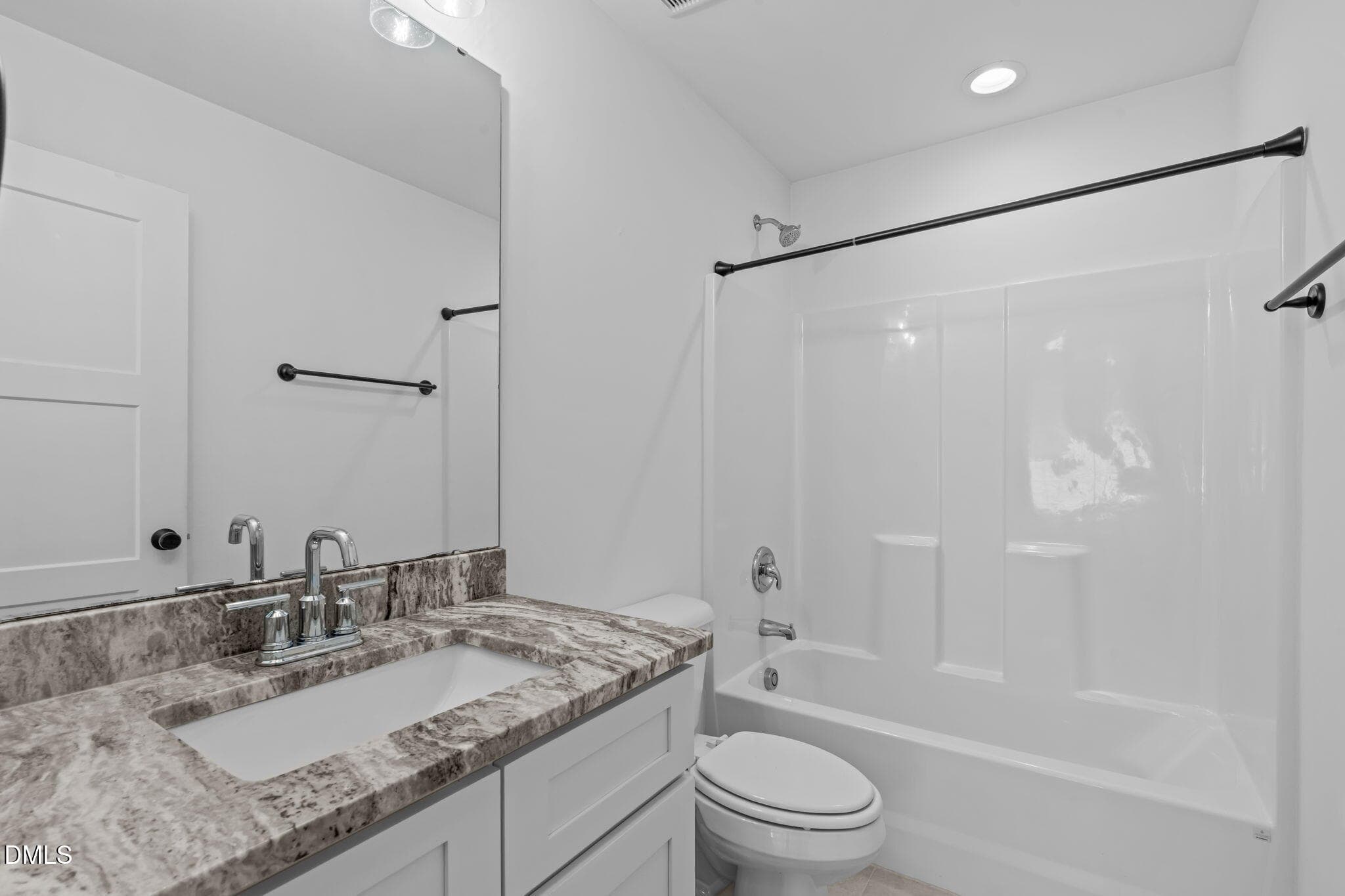 Upstairs Hall Bath - 2801b Cannada Avenue, Durham, NC 27704, Durham