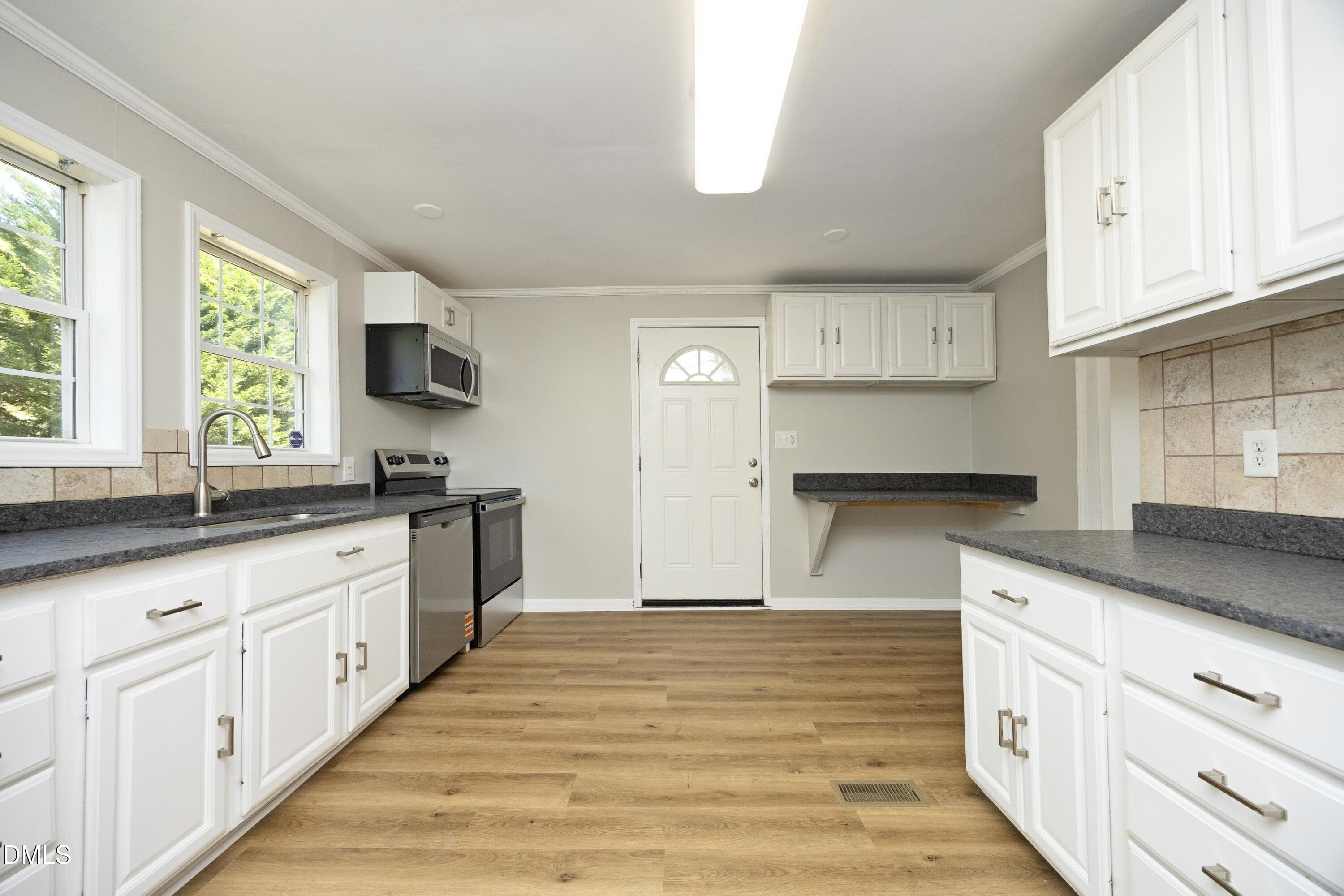 17Kitchen - 2490 Freshwater Road, Haw River, NC 27258, Haw River