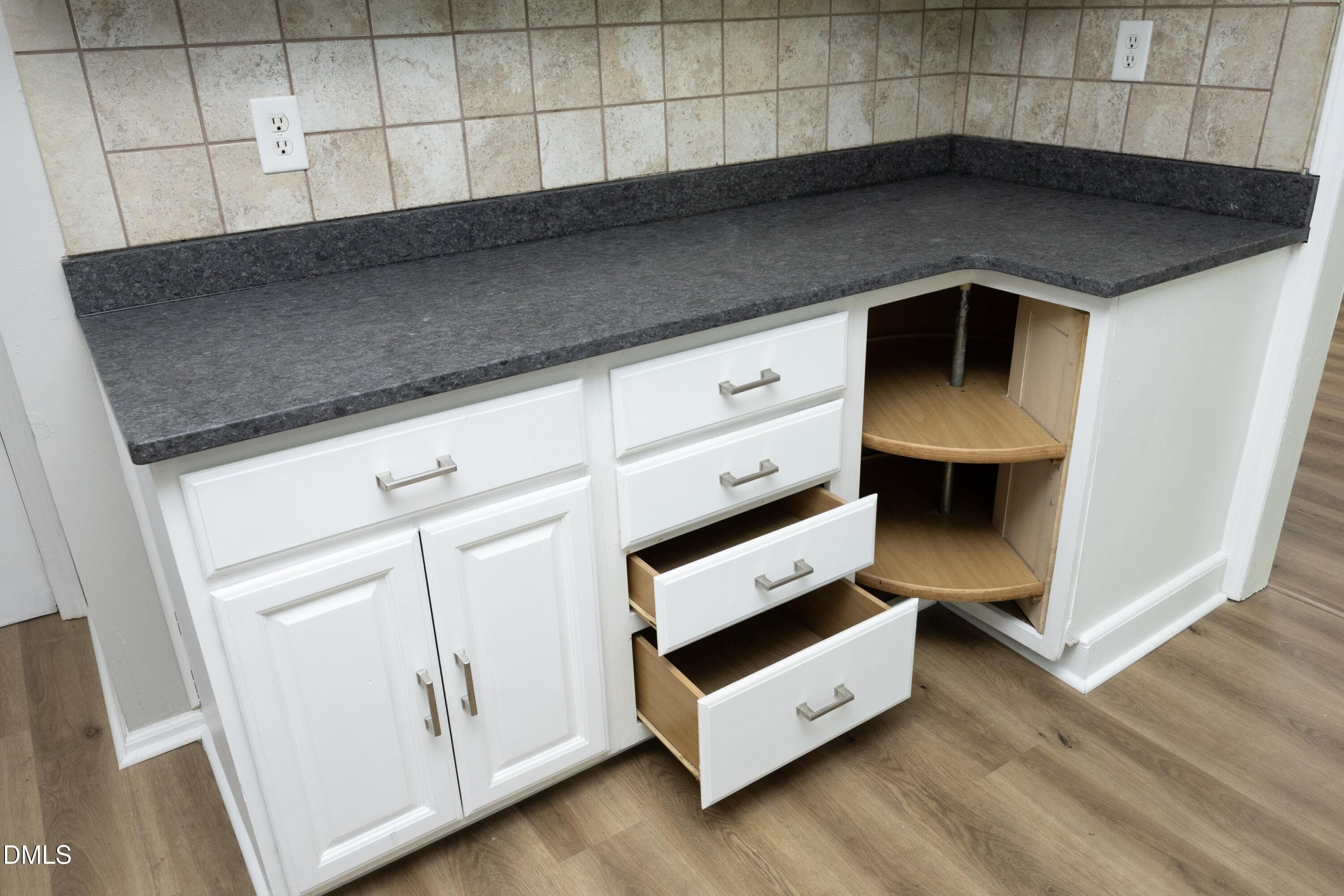 23KitchenStorage - 2490 Freshwater Road, Haw River, NC 27258, Haw River
