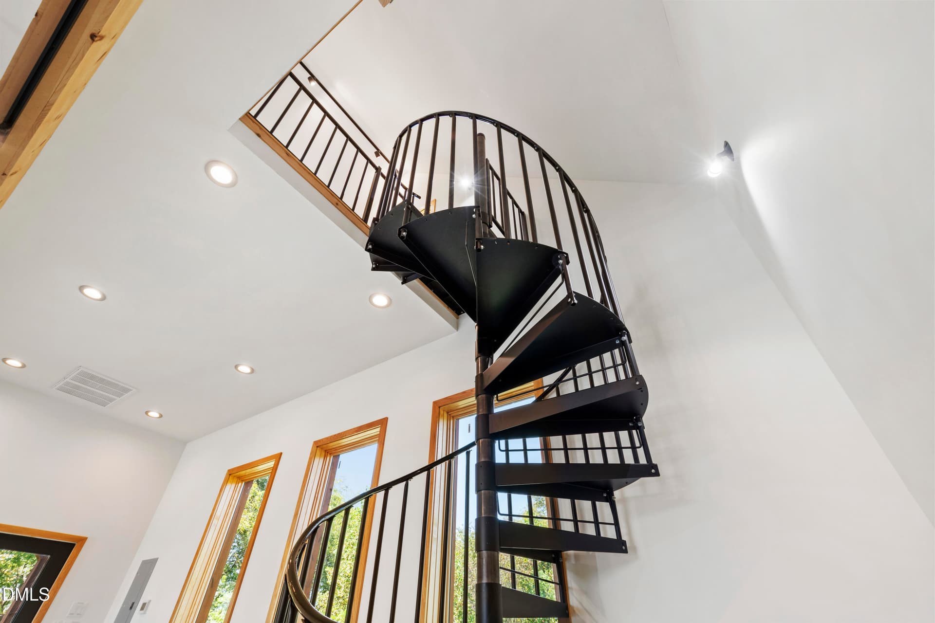 Winding Staircase 2 - 5956 Whitlow Johnson Lane, Mebane, NC 27302