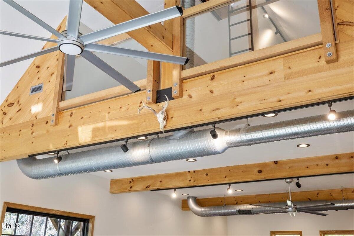 Modern Studio and Loft - 5956 Whitlow Johnson Lane, Mebane, NC 27302