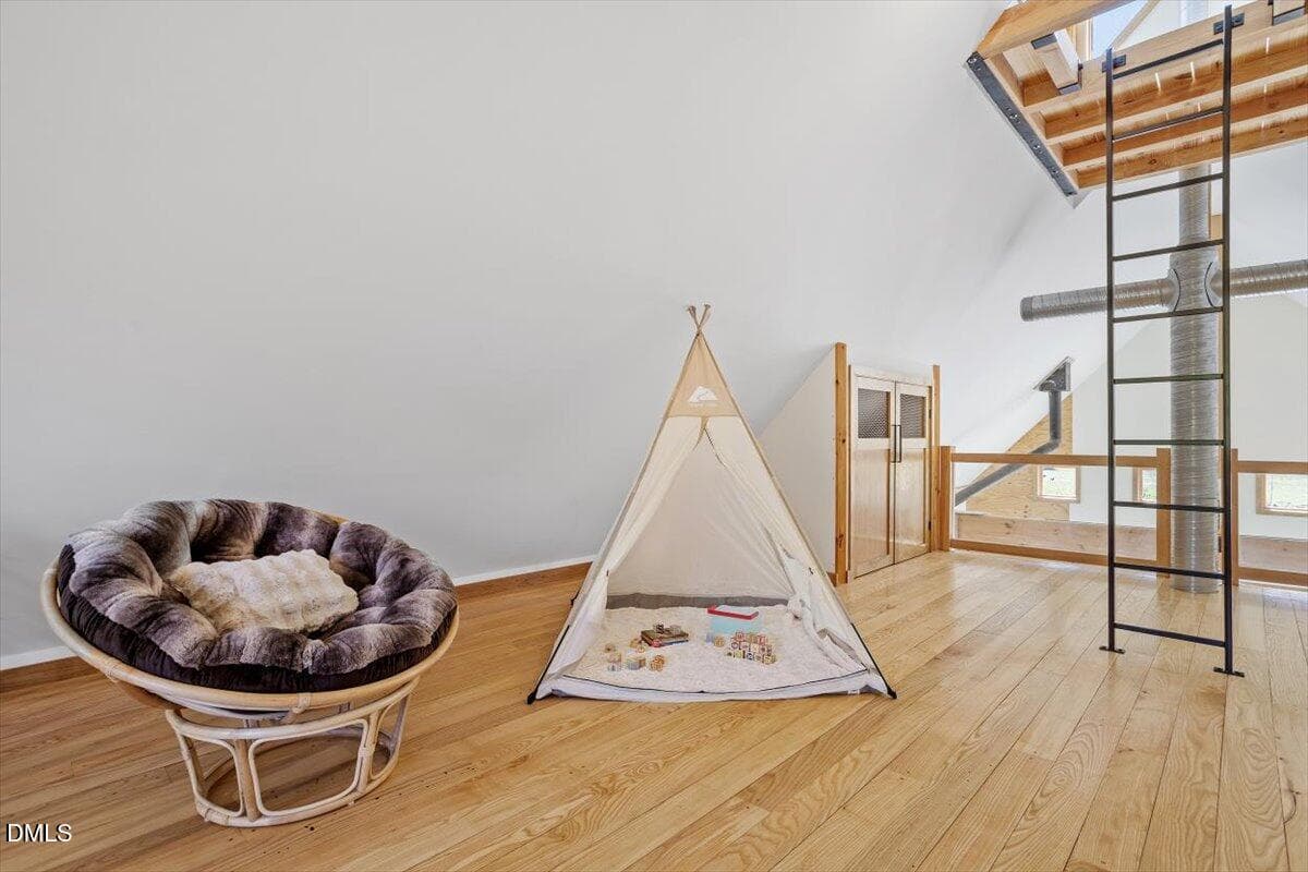 Fun Loft - 5956 Whitlow Johnson Lane, Mebane, NC 27302