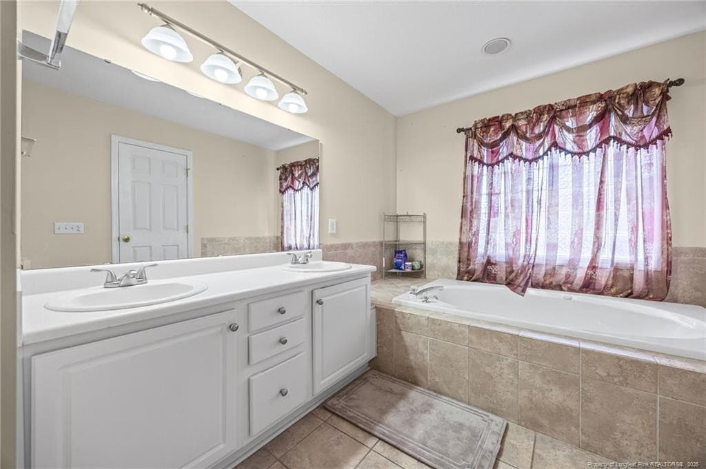 Photo 25 - 3805 Sunchase Drive, Fayetteville, NC 28306, Fayetteville