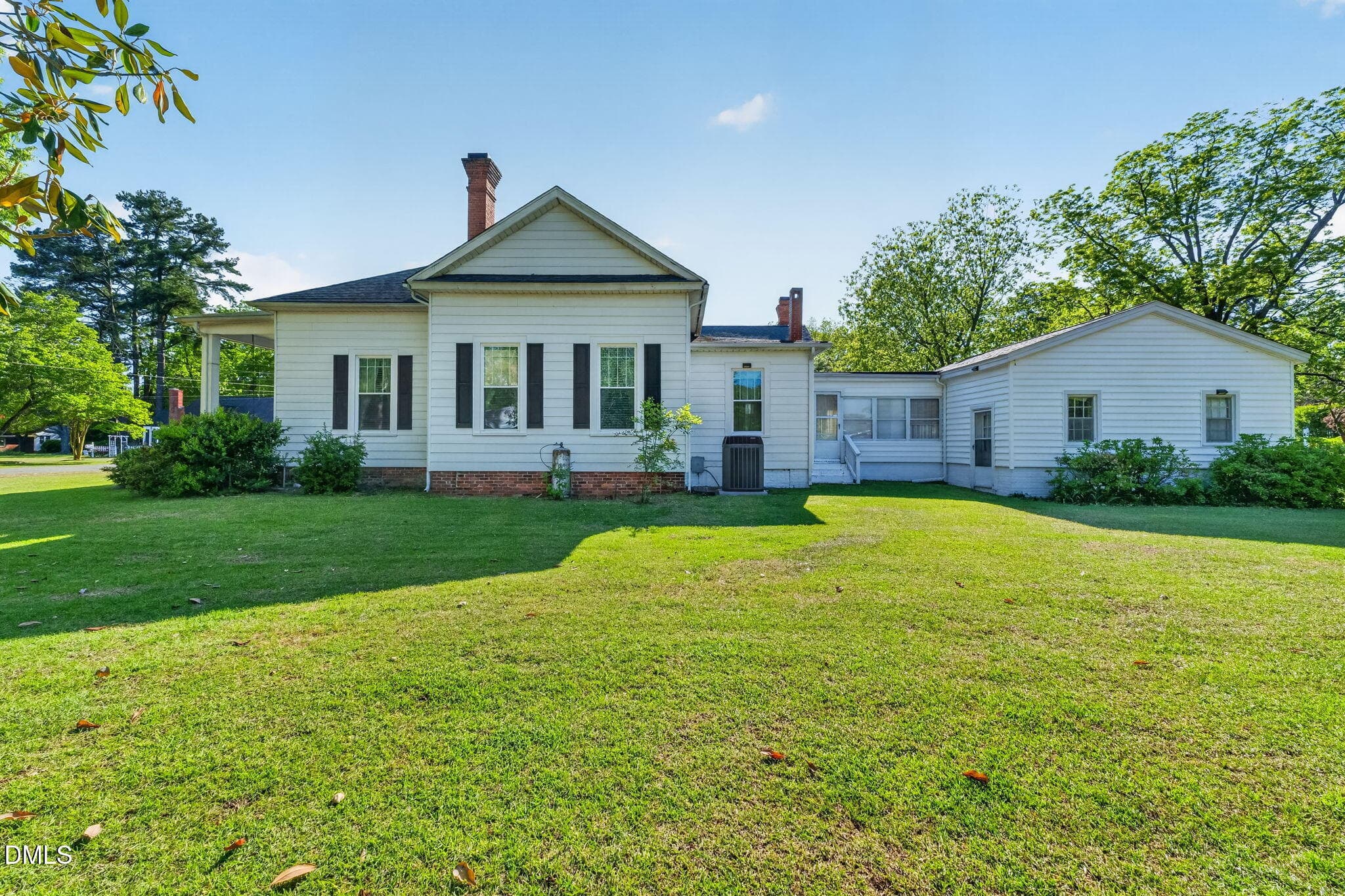 38-web-or-mls-DSC07252 - 301 E Stanley Street, Four Oaks, NC 27524