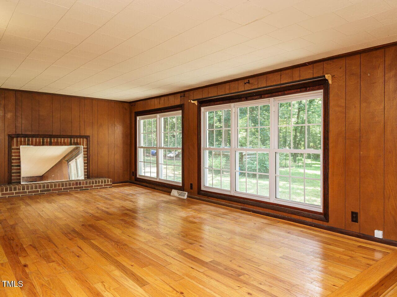 009-1280x960-family-room - 1191 Old Sanford Road, Moncure, NC 27559