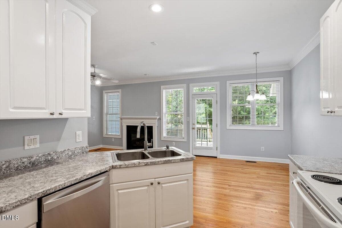 15-802 Blackberry Ln [2996552]_15 - 802 Blackberry Lane, Durham, NC 27712, Durham