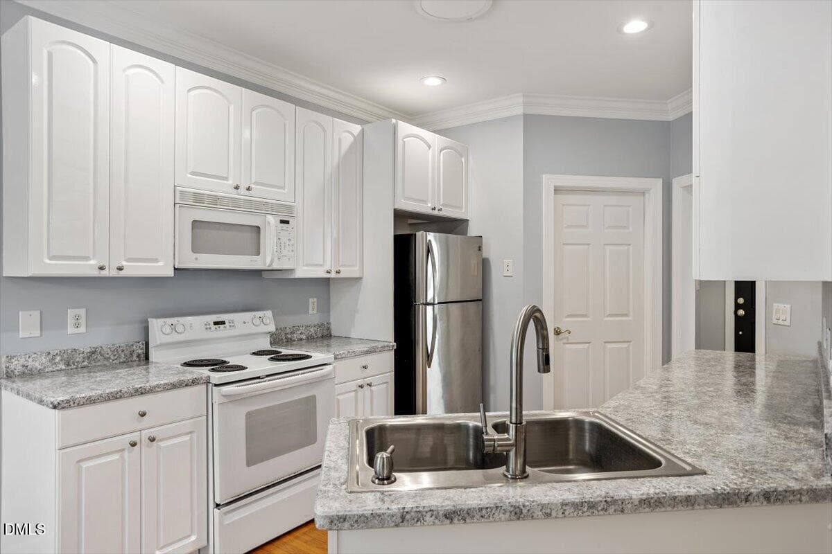 17-802 Blackberry Ln [2996552]_17 - 802 Blackberry Lane, Durham, NC 27712, Durham