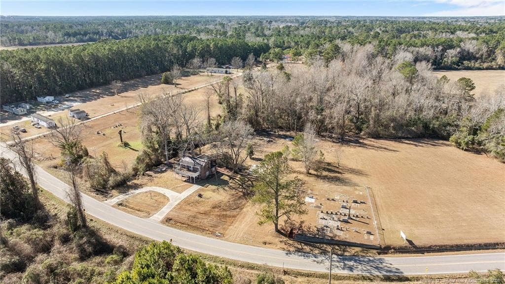 Photo 8 - 1737 W Carthage Road, Lumberton, NC 28360