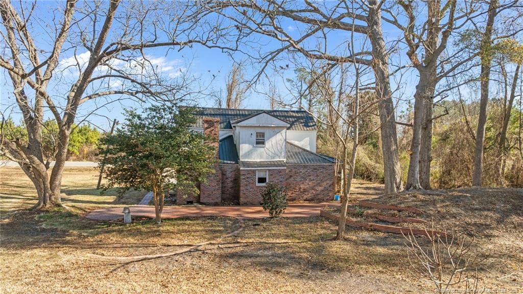 Photo 6 - 1737 W Carthage Road, Lumberton, NC 28360