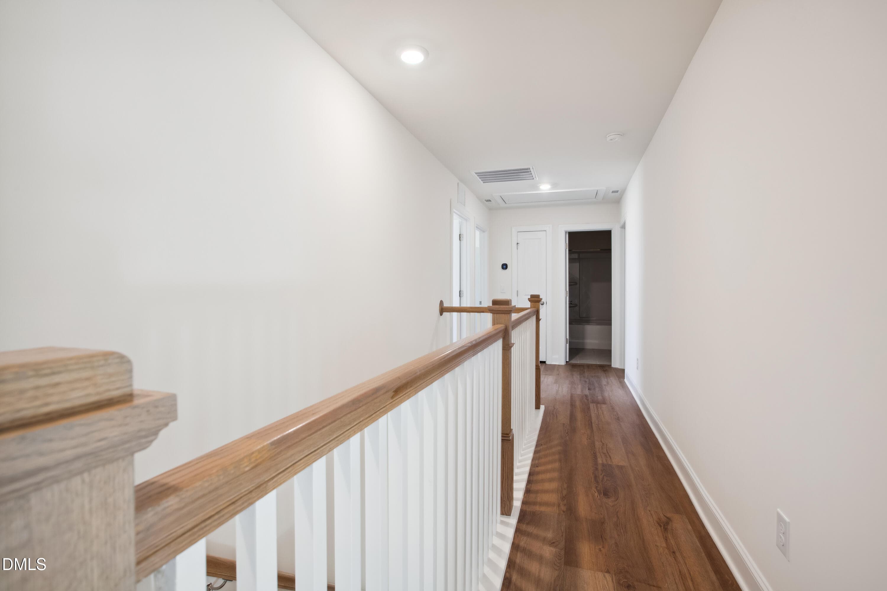 Fontana - BTS 66 - upper level-hall-_mg_ - 544 Saul Meadow Drive, Zebulon, NC 27597