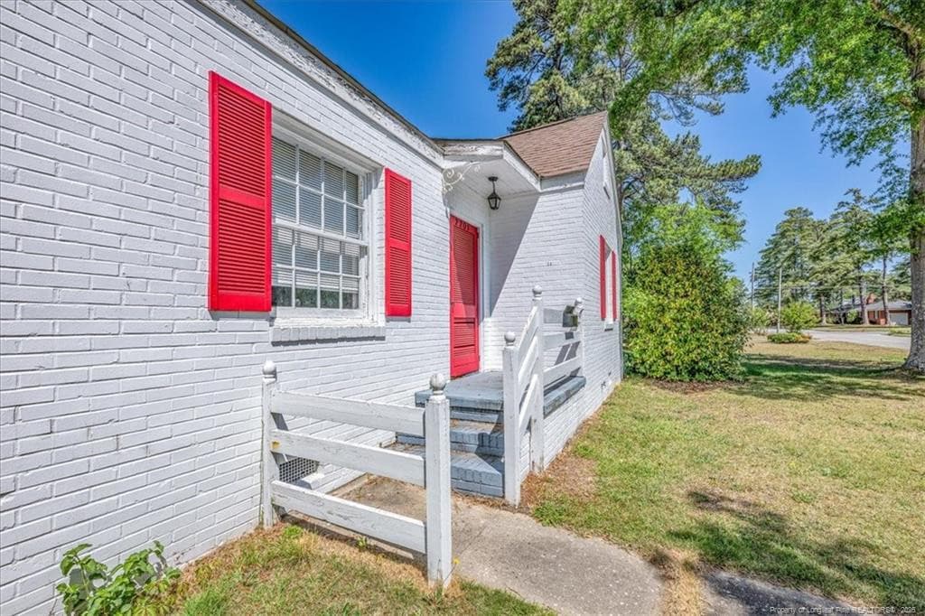 Photo 32 - 2201 N McMillan Ave, Lumberton, NC 28358