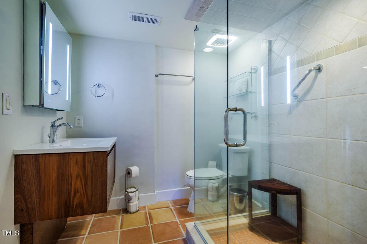 Downstairs full bath - 1021 Parchemin Trail, Chapel Hill, NC 27516