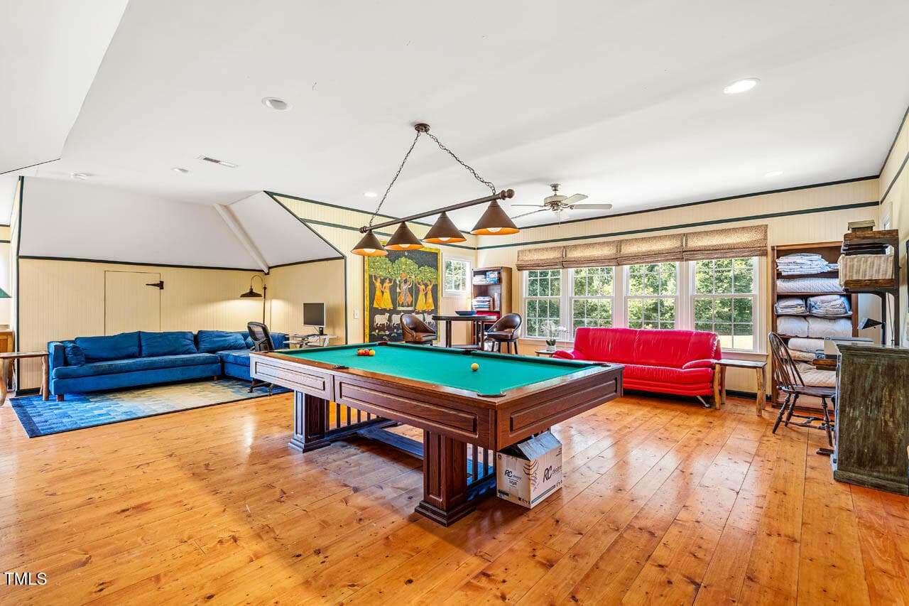 Apartment above the barn - 1021 Parchemin Trail, Chapel Hill, NC 27516