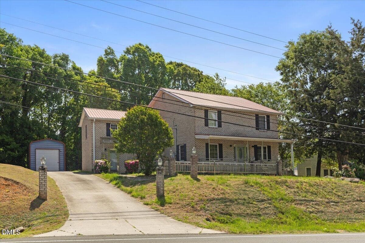 02-836 S Main St - 836 S Main Street, Roxboro, NC 27573