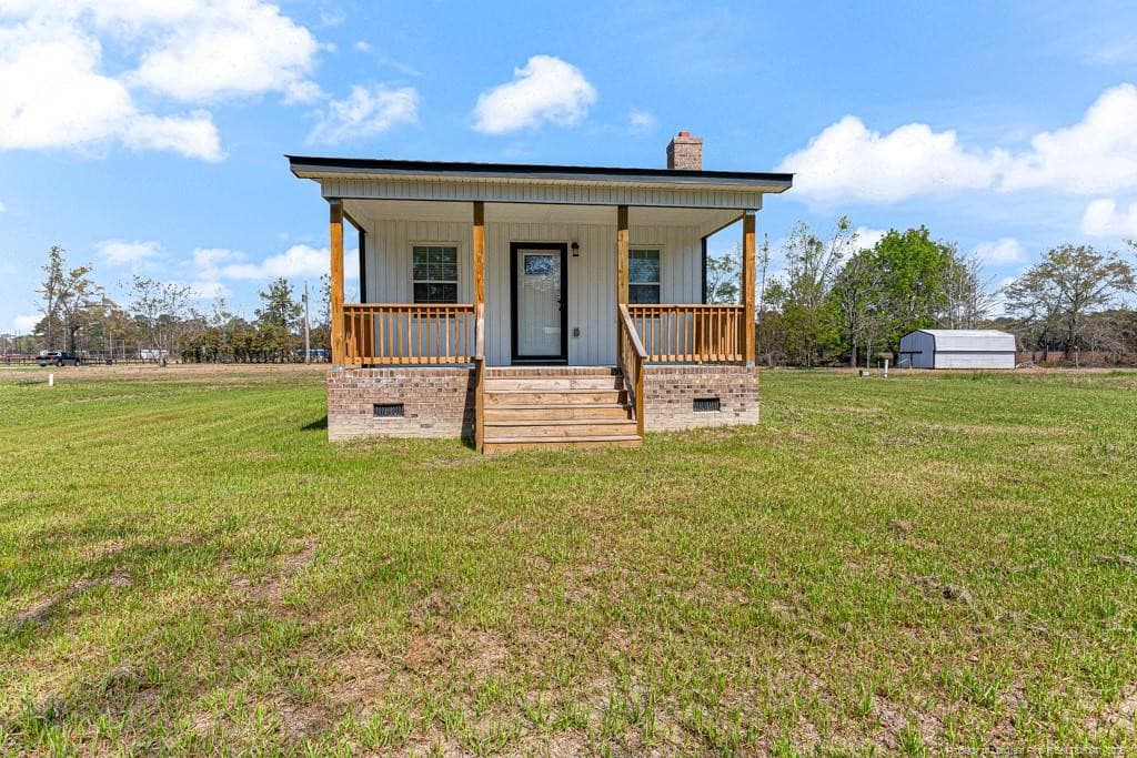 Photo 2 - 1075 Pine Street B, Pembroke, NC 28372