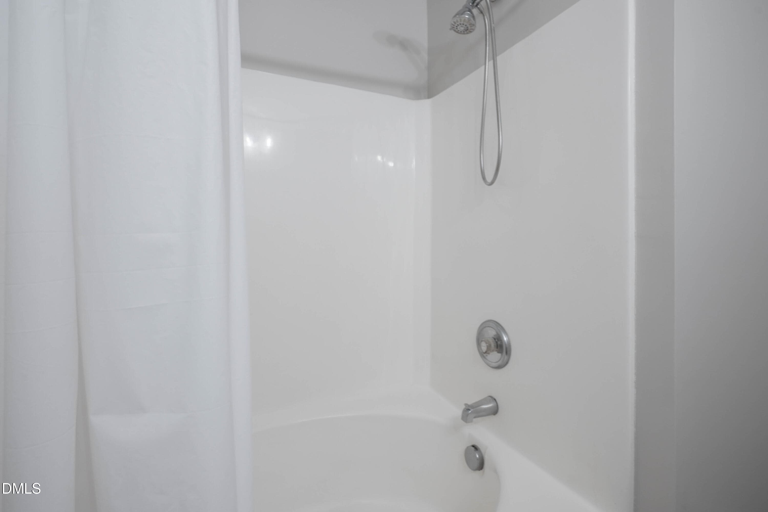 Primary Tub - 7850 Spungold Street, Raleigh, NC 27617, Raleigh