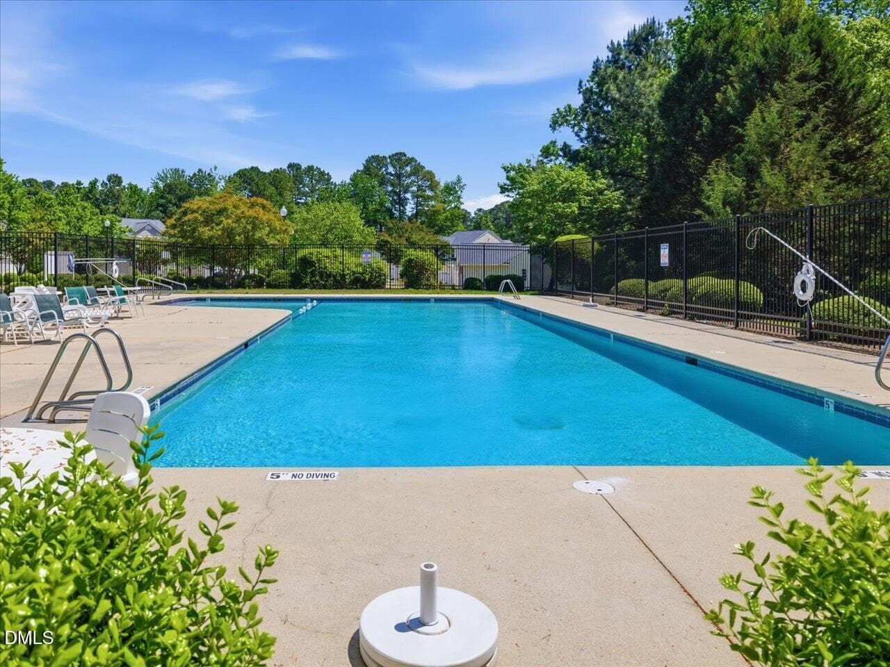 75-The Park at Perry Creek Pool - 5309 Neuse Forest Road, Raleigh, NC 27616
