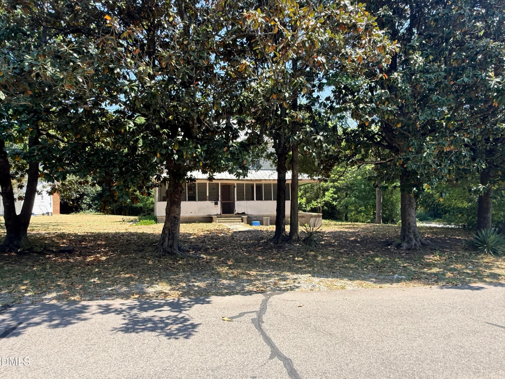 1011 W New York Avenue, Southern Pines, NC 28387