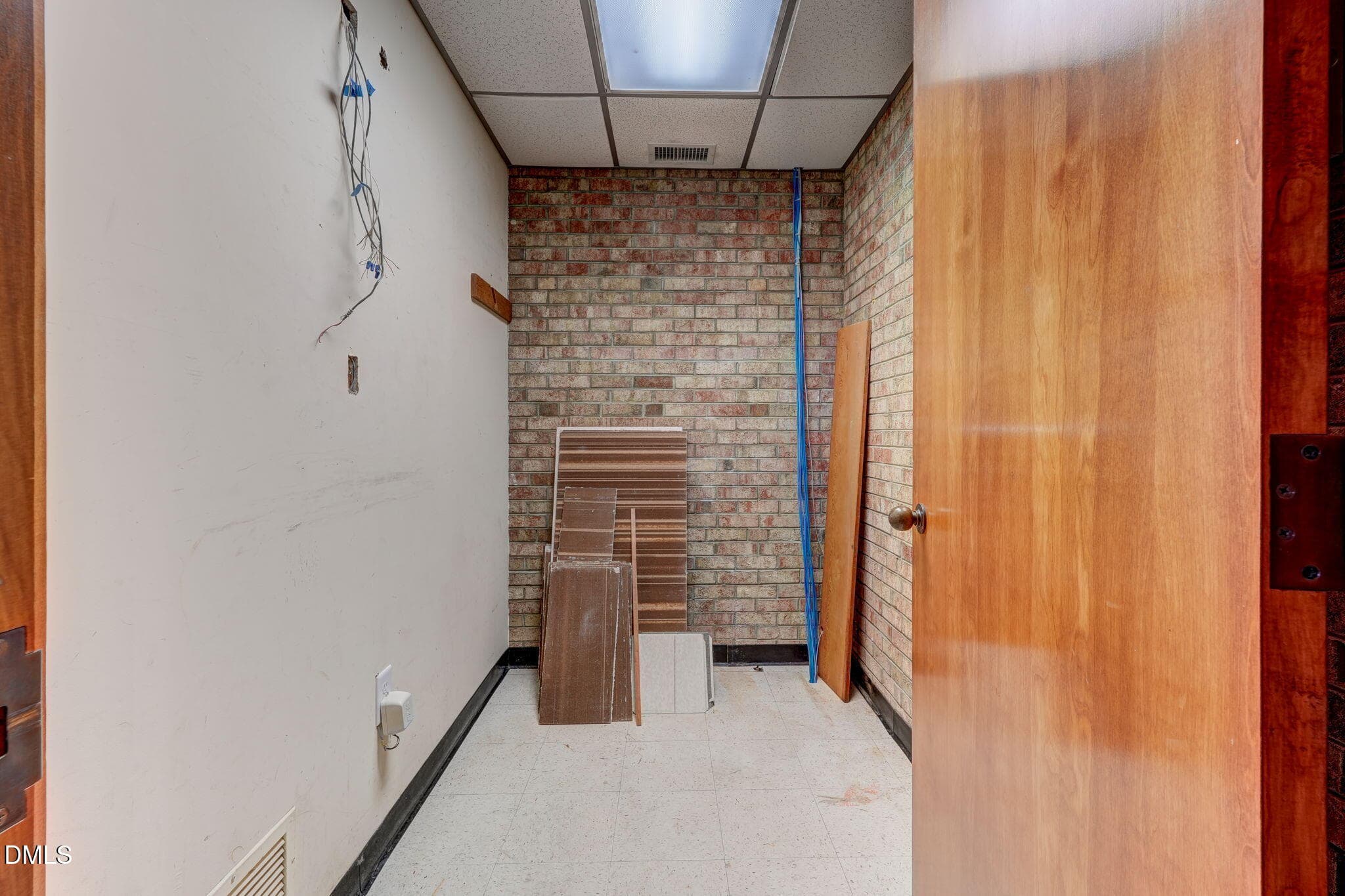 60-web-or-mls-3311 Burlington Rd-63 - 3311 Burlington Road Suite A & B, Greensboro, NC 27405, Greensboro