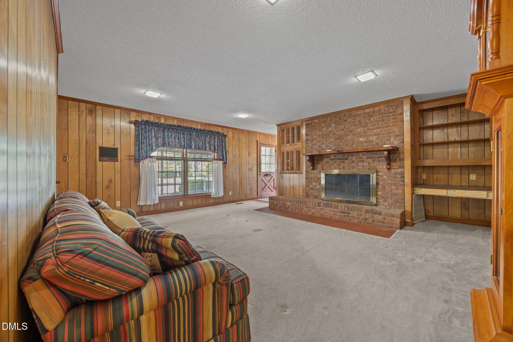 FAMILY ROOM - 85 Oak Street, Lillington, NC 27546