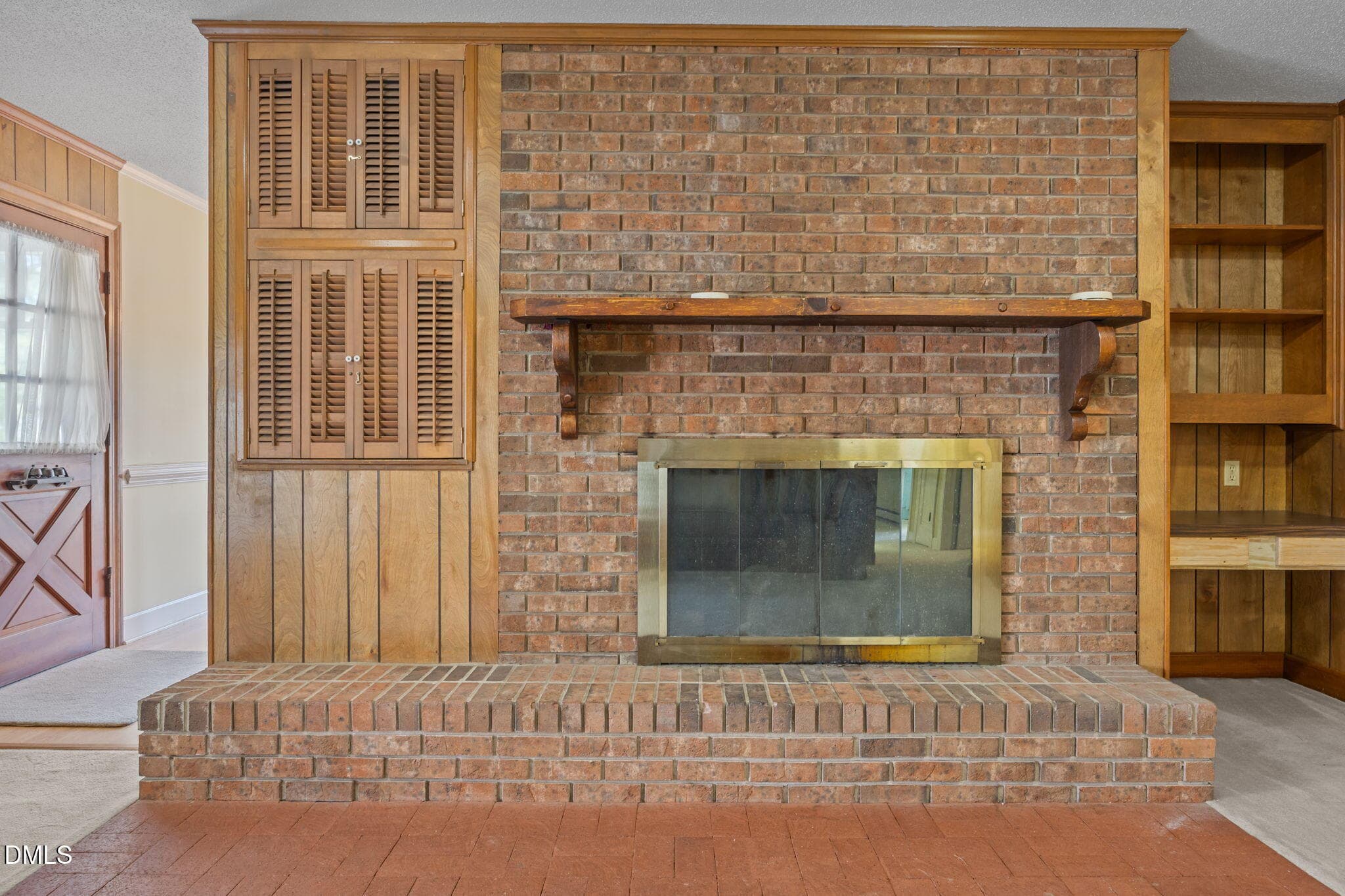 MASONRY FIREPLACE - 85 Oak Street, Lillington, NC 27546