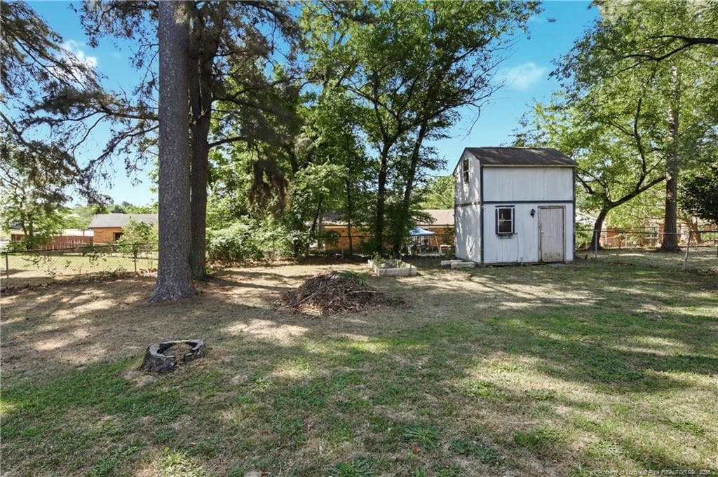 Photo 2 - 905 Bucknell Road, Fayetteville, NC 28311, Fayetteville
