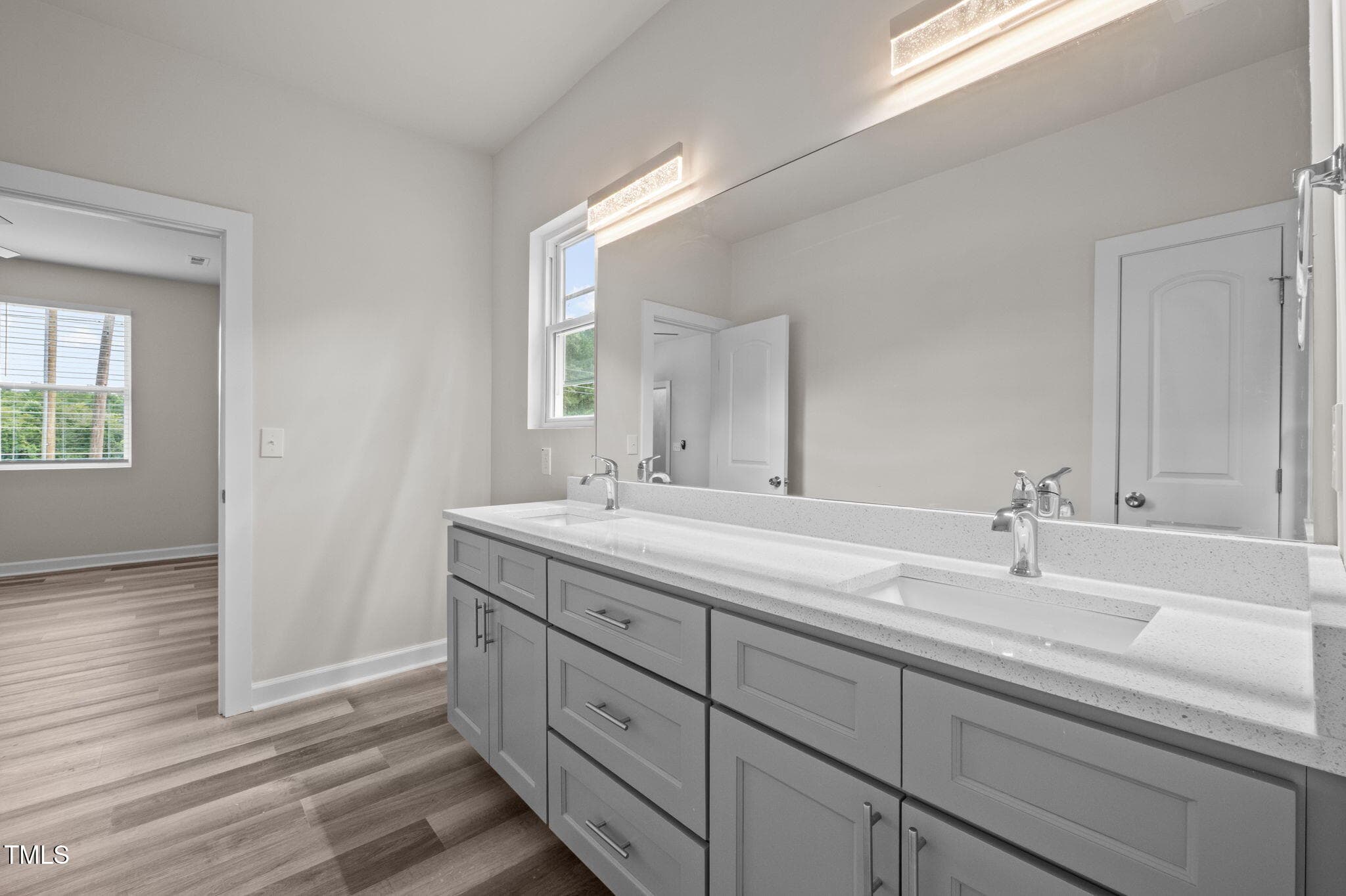 19-web-or-mls-P1078587 - 525 N Hoover Road, Durham, NC 27703, Durham