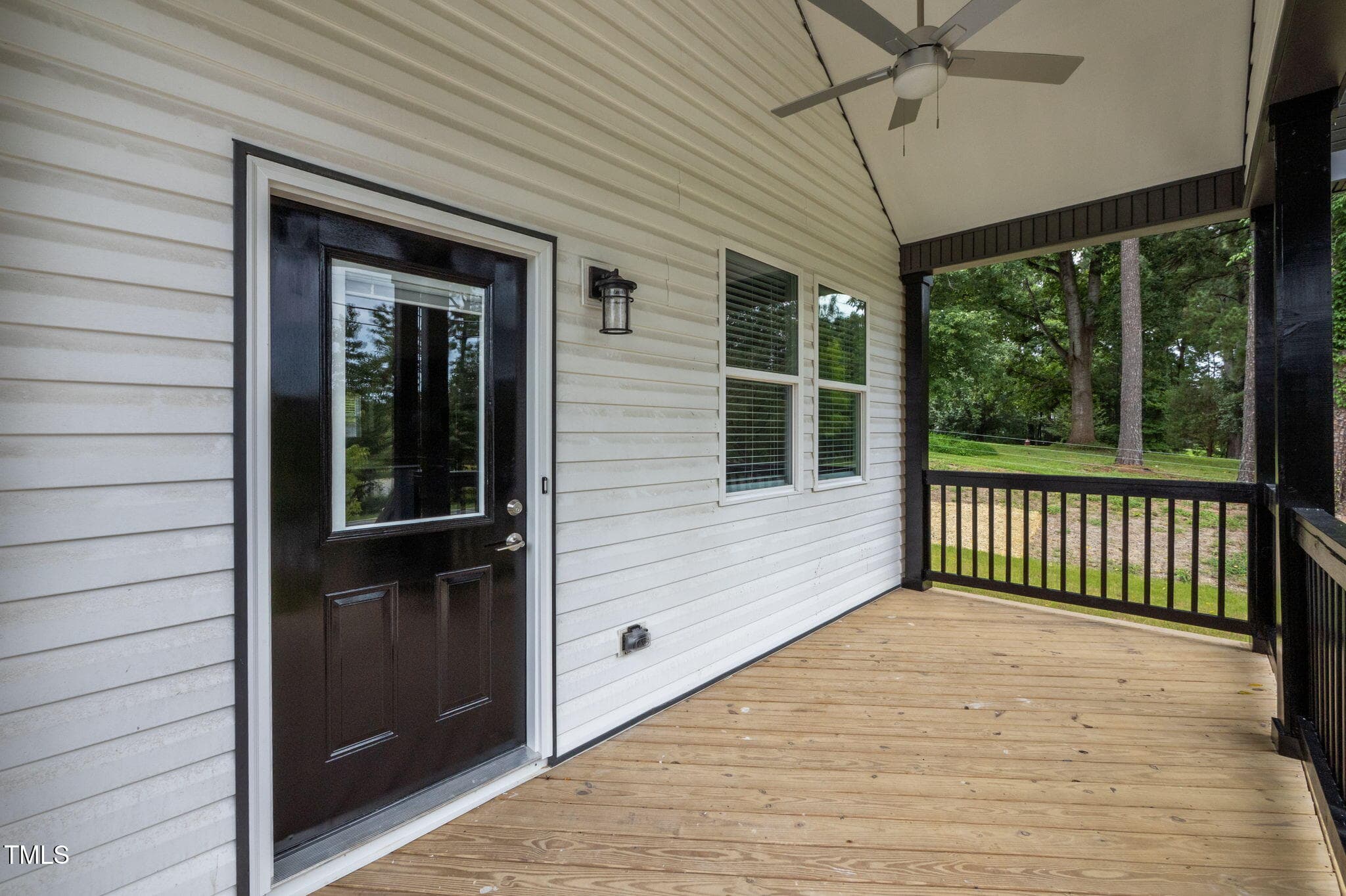 29-web-or-mls-P1078636 - 525 N Hoover Road, Durham, NC 27703, Durham
