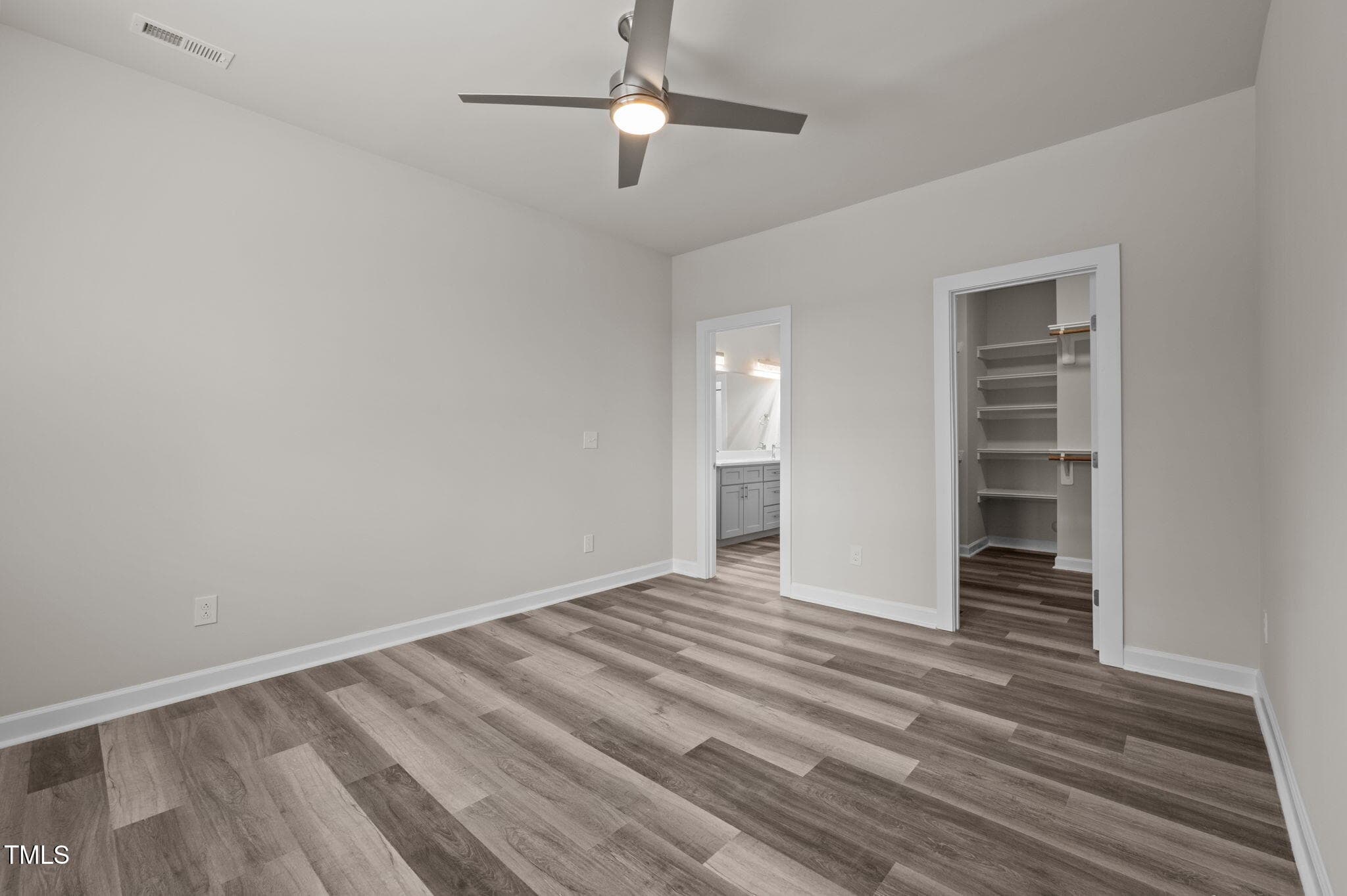 43-web-or-mls-P1078578_1 - 525 N Hoover Road, Durham, NC 27703, Durham