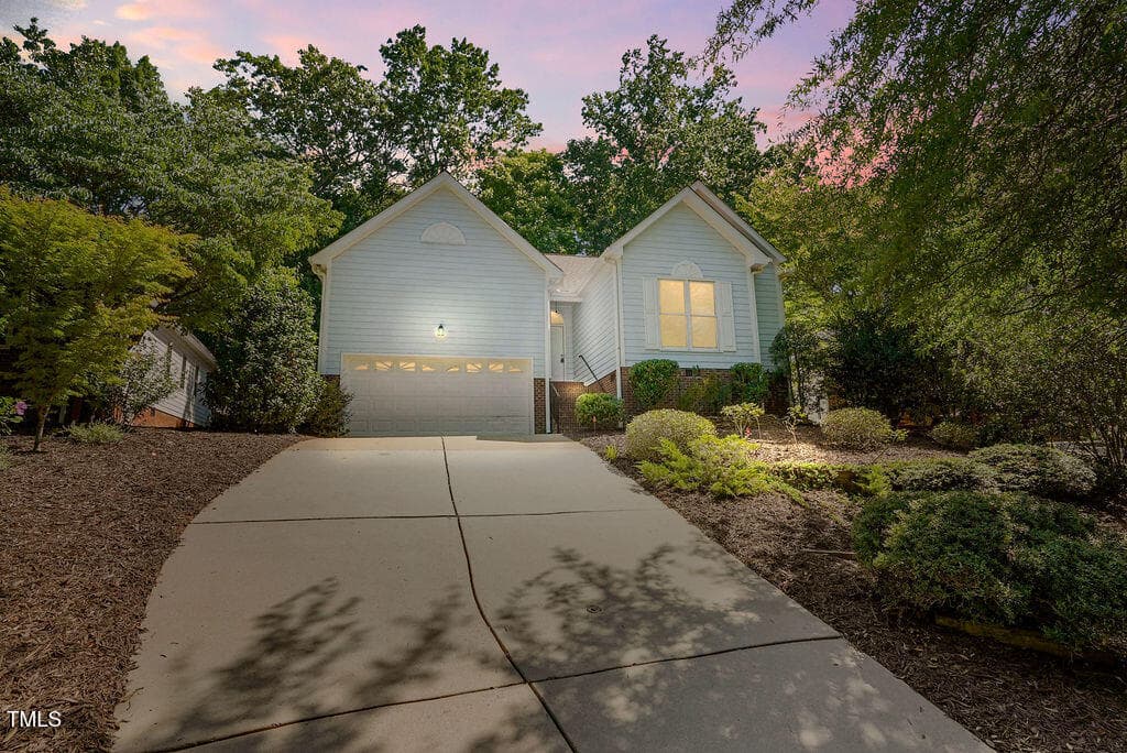 125chimney-3 - 125 Chimney Rise Drive, Cary, NC 27511