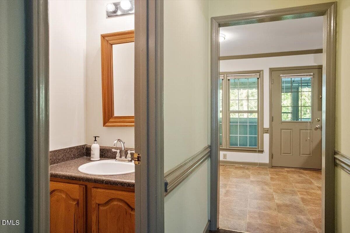 09-4522 Hamptonshire Dr [2973322]_09 - 4522 Hamptonshire Drive, Raleigh, NC 27613, Raleigh