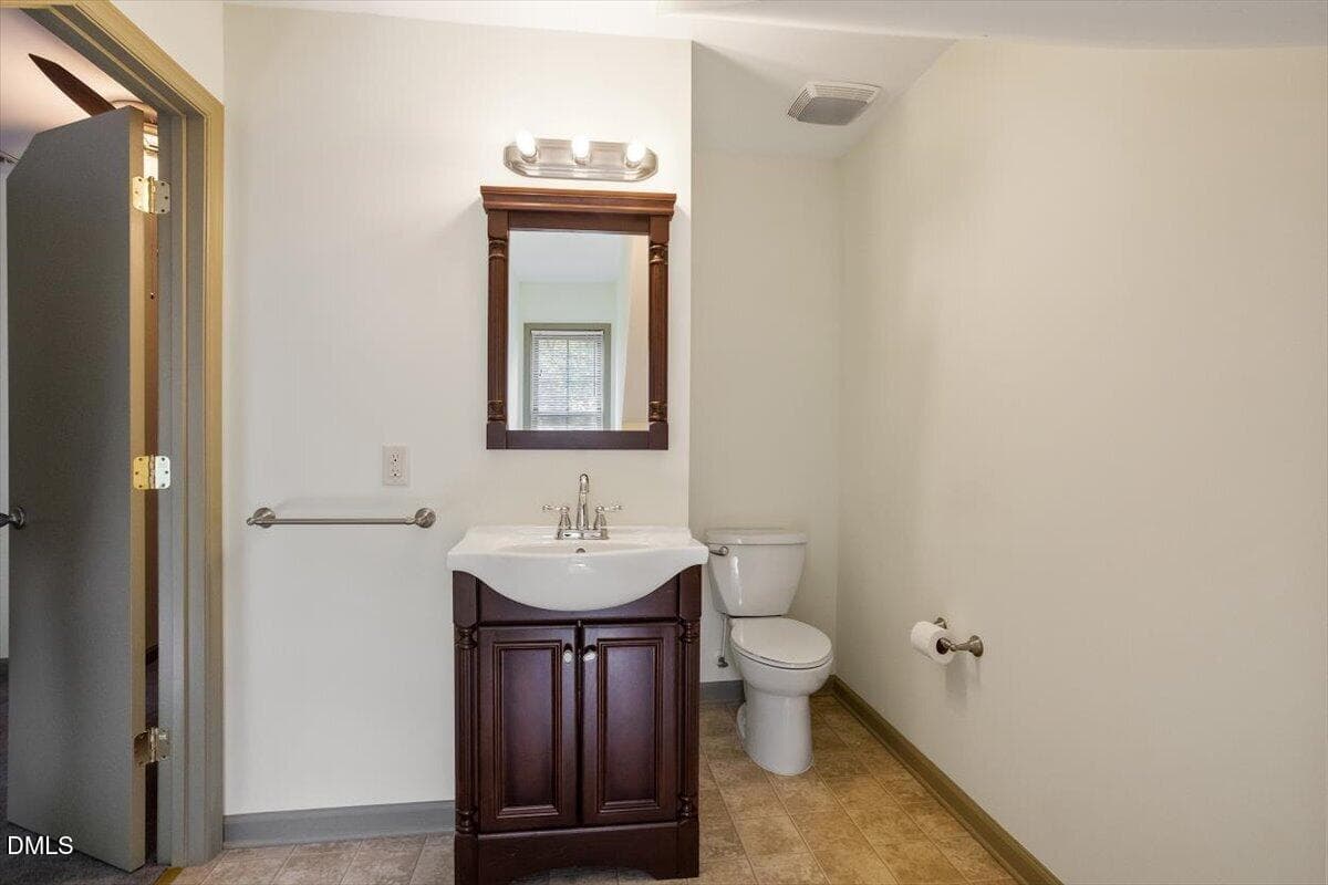 25-4522 Hamptonshire Dr [2973322]_25 - 4522 Hamptonshire Drive, Raleigh, NC 27613, Raleigh
